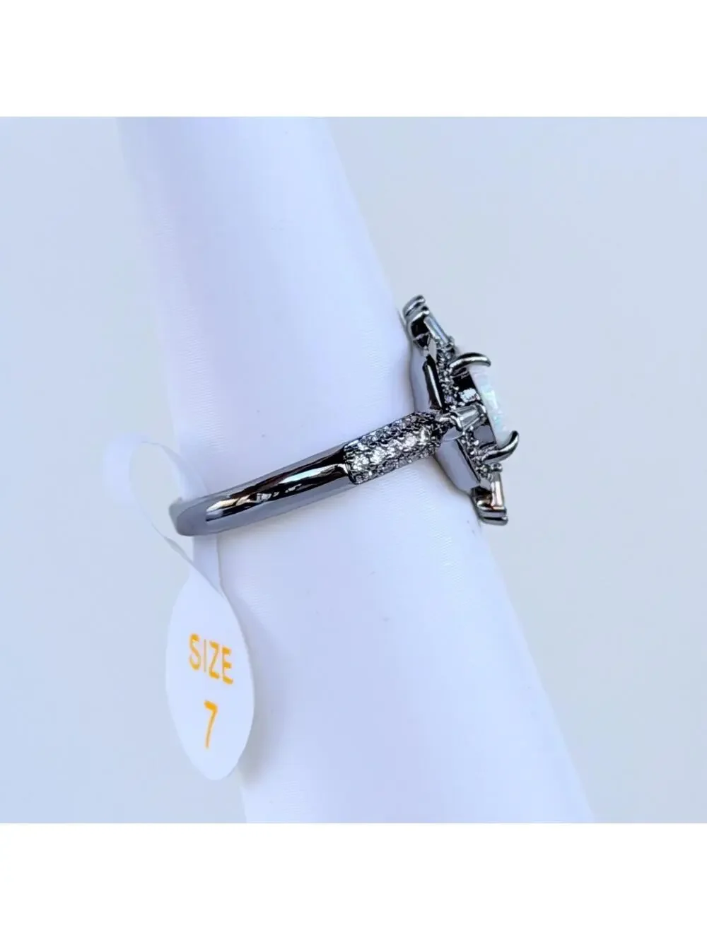 Bomb Party October Ring Sz 7 
